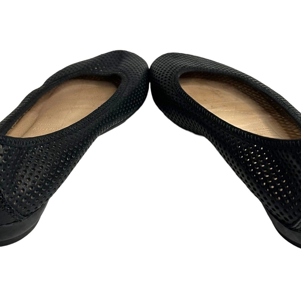 Hispanitas Soho Black Leather Perforated Round Toe Cheryl Ballet Flats Size 6.5 - Picture 3 of 8